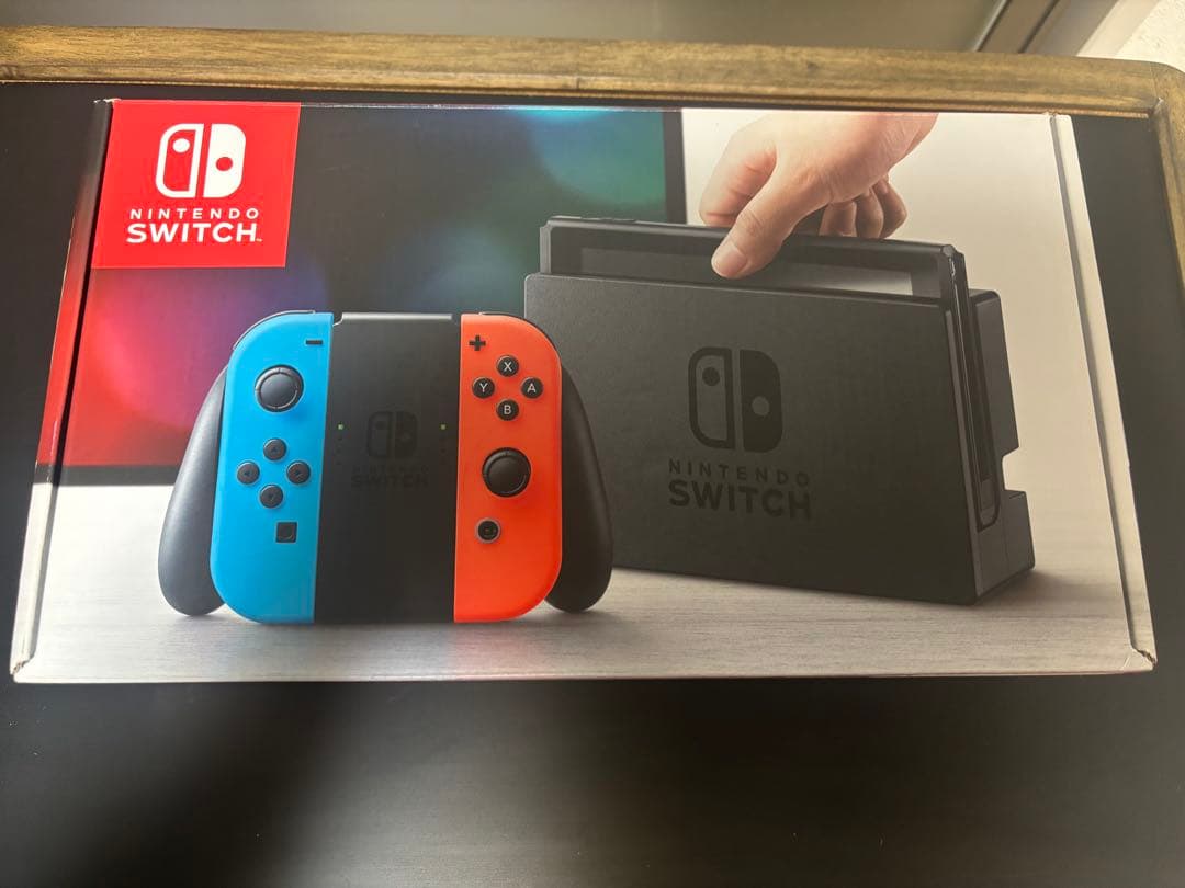 任天堂　Nintendo Switch 完品　美品