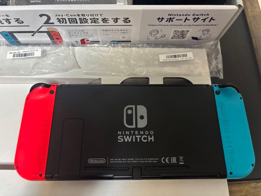 任天堂　Nintendo Switch 完品　美品