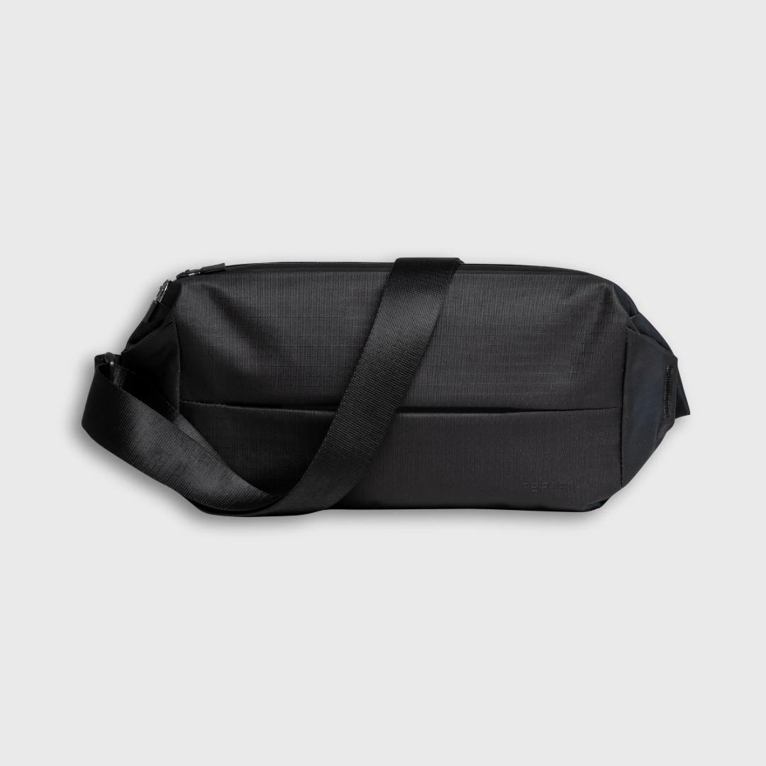 RE:FORM®　XB:01 CROSSBODY 3L　新品