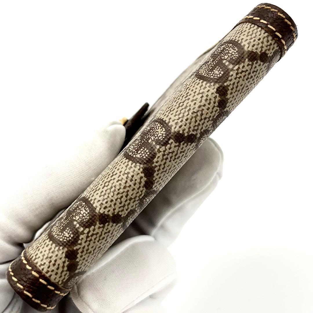 【美品】GUCCI 二つ折り財布　がま口　GG柄　PVC レザー　ブラウン