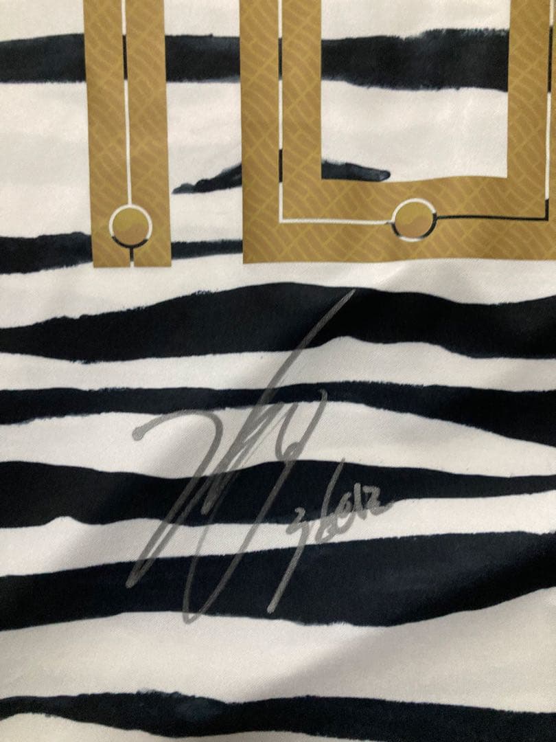 【新品未使用タグ付き】韓国代表2020アウェイユニフォーム16番 黄義助 サイン