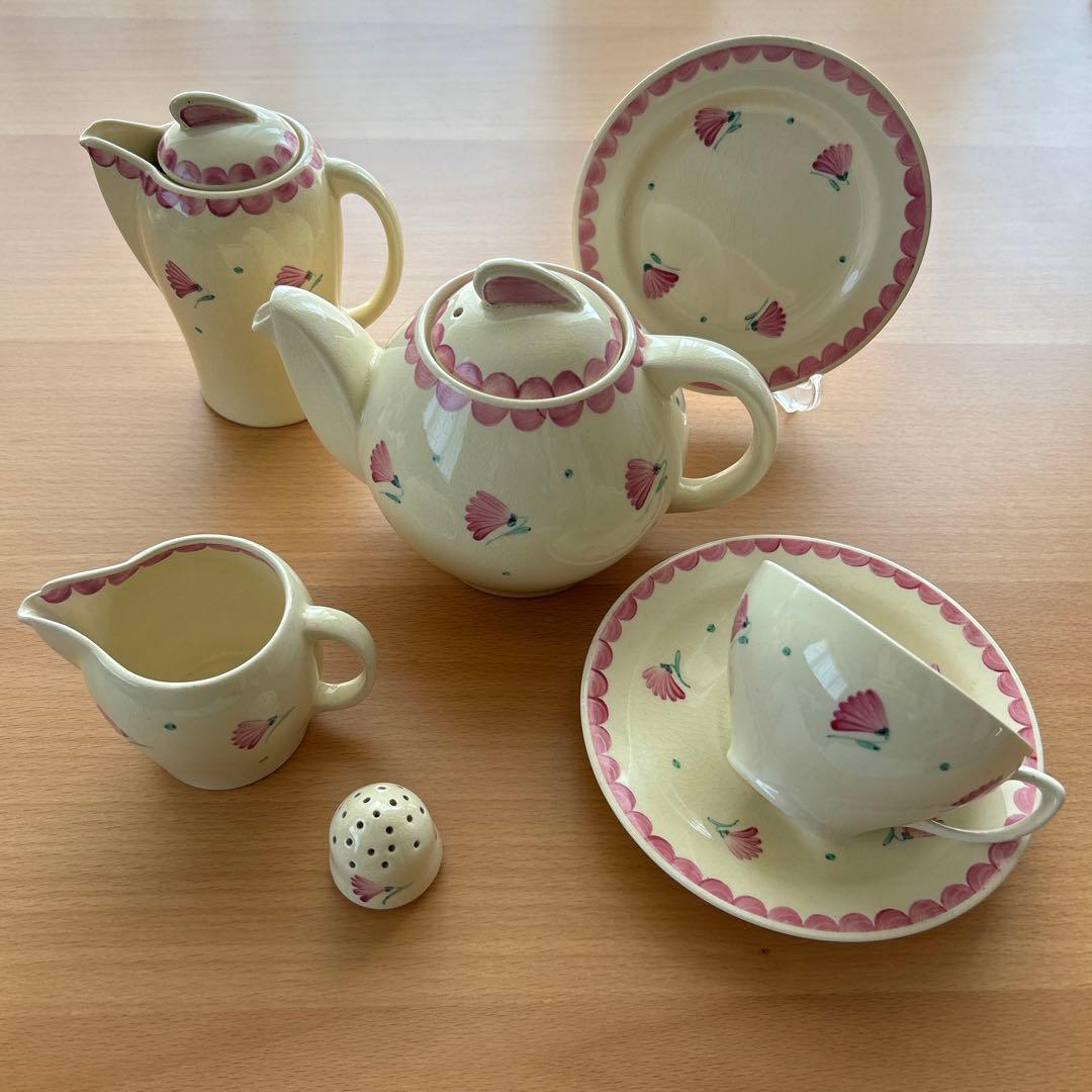 スージークーパー　スカロップボーダーフローラル