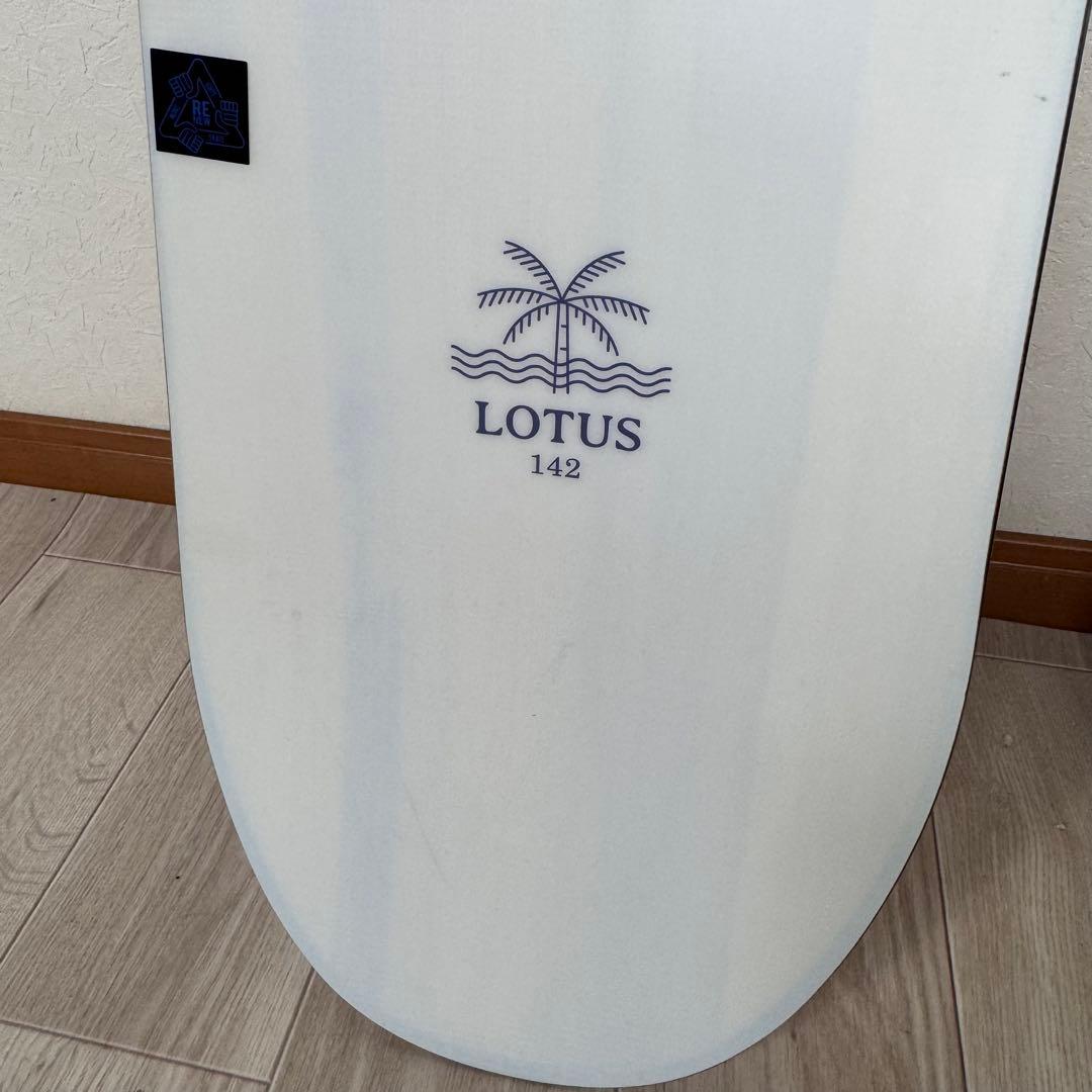 【極美品】SALOMON LOTUS 142cm スノーボード