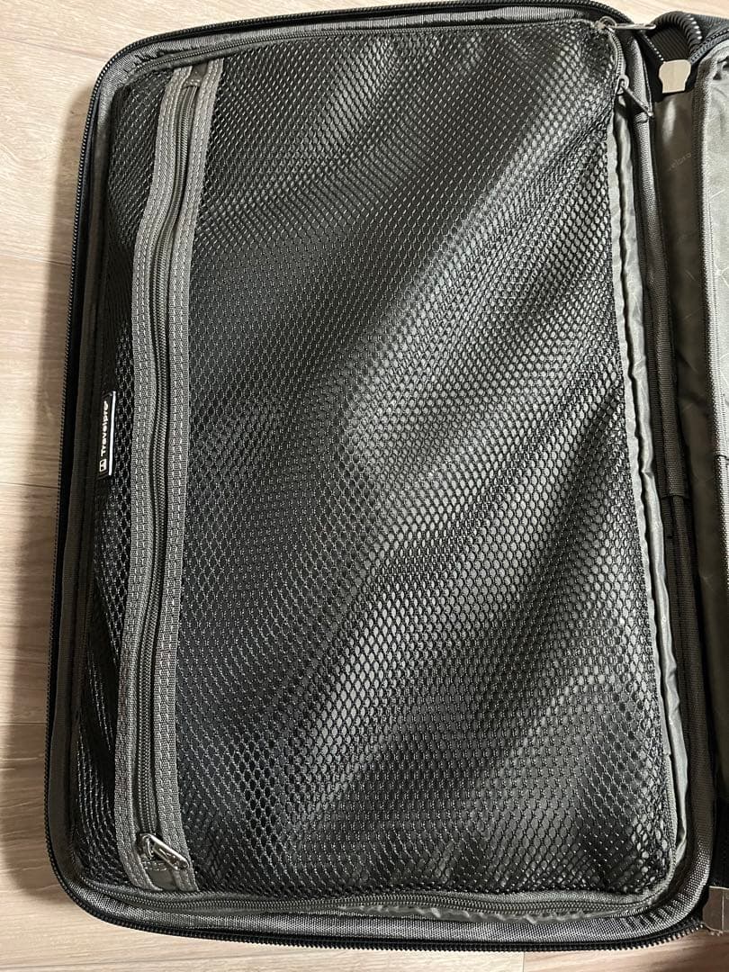 トラベルプロTravelPro FlightCrew 5 22 キャリーケース