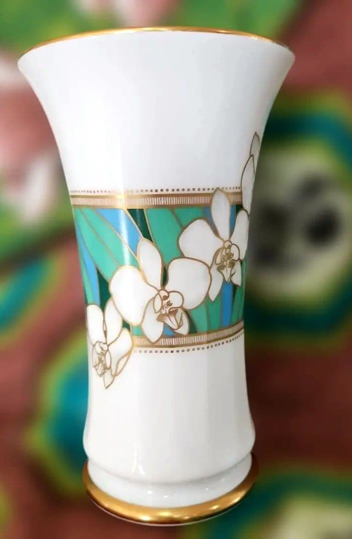 最終特別価格　OKURA 蘭デザインのフレア型花瓶