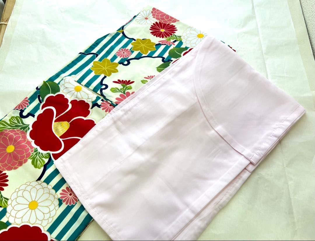 未使用品 ポリ仕立上二尺袖振袖 総柄 ポリ襦袢付き卒業式 成人式③