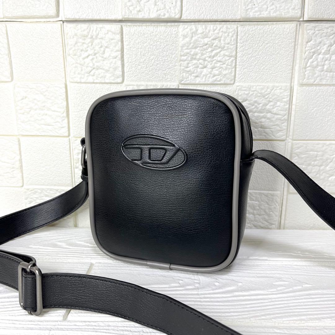 ✨極美品✨☘️DIESEL☘️✨ショルダーバッグ✨クロスボディ✨Dロゴ✨ブラック✨