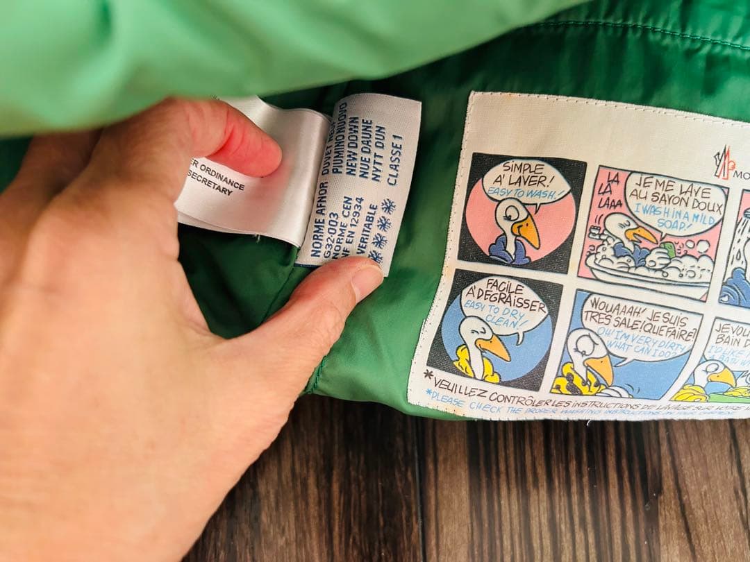 MONCLER グリーン ダウンベスト