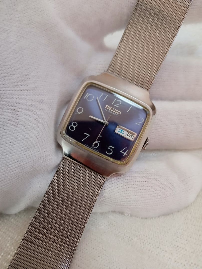 る*】様 SEIKO　アンティーク　機械式自動巻　スクエア型　機能良好　超美品