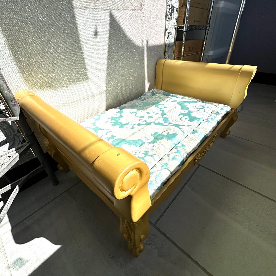 ペット用ソファ　台座　ゴールド　クッション付き