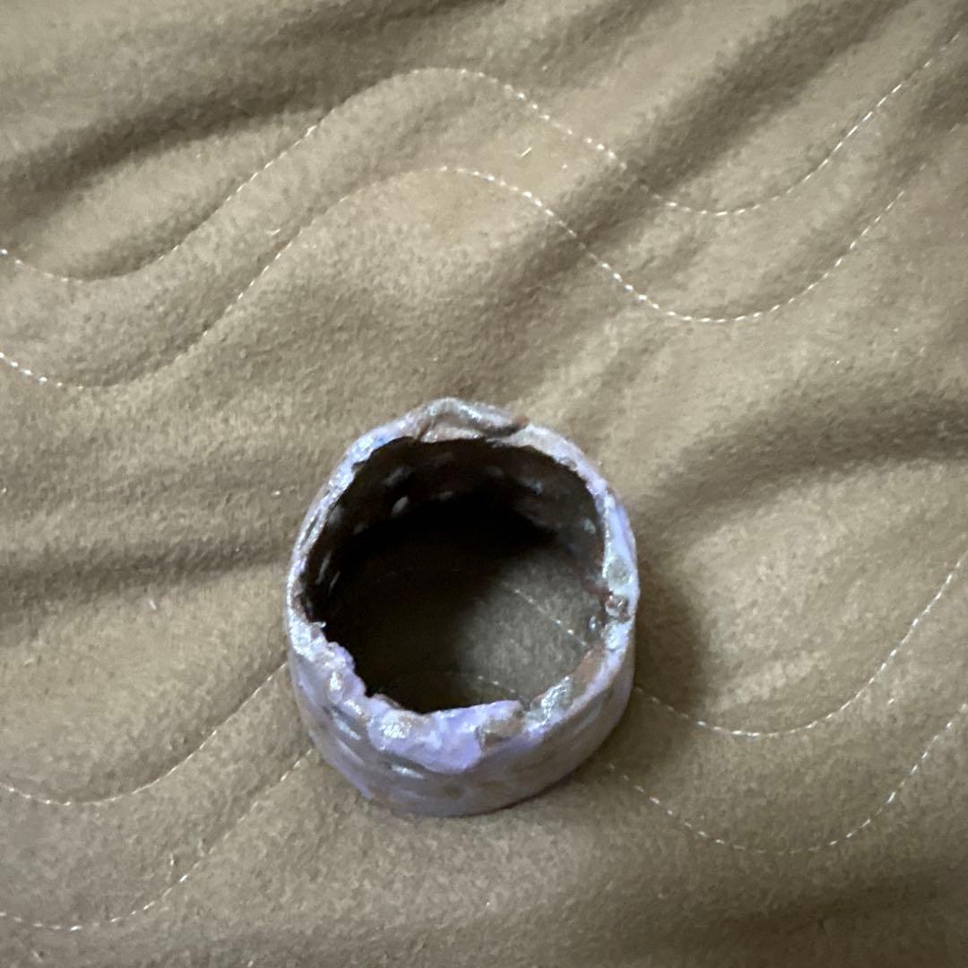 穴あき陶器置物