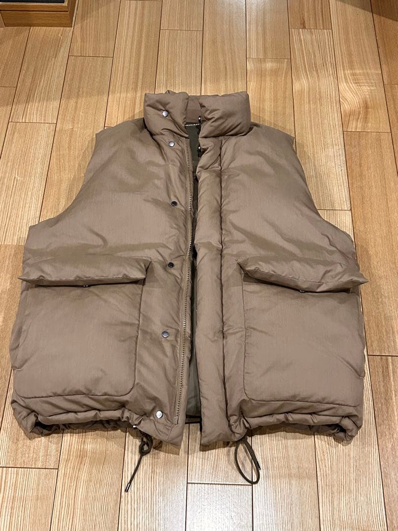 ジャケット・アウター AURALEE LIGHT FINX POLYESTER DOWN VEST