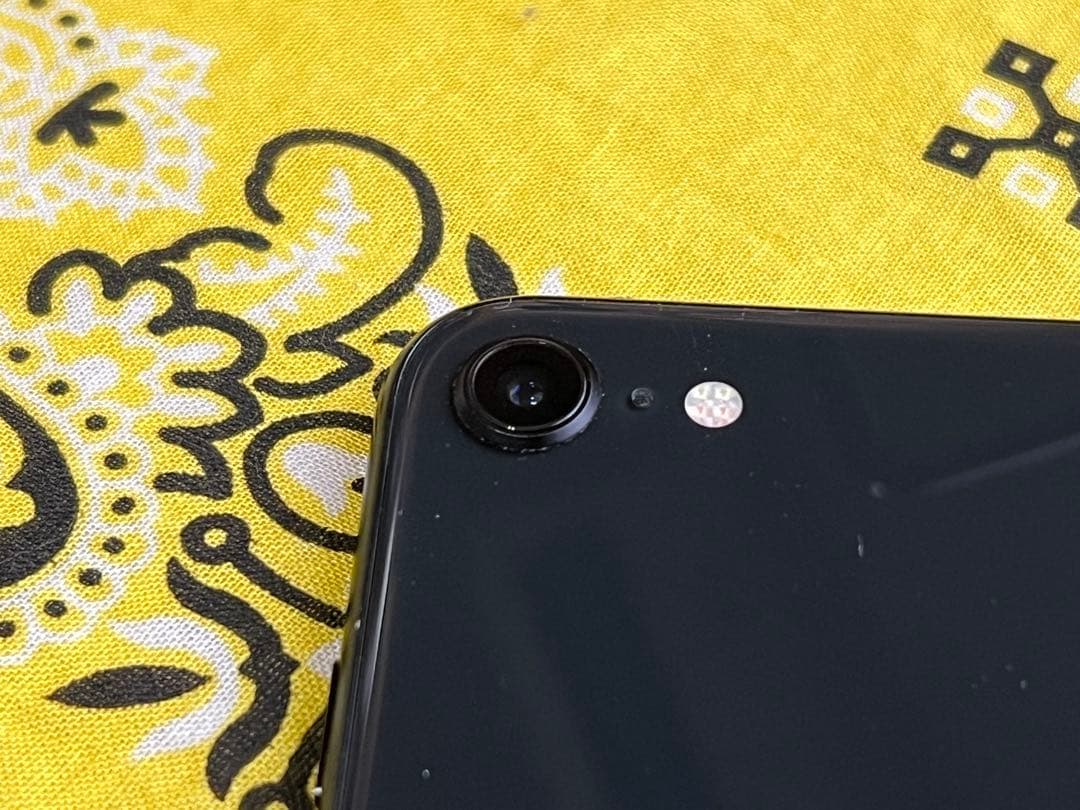 iPhone SE 第2世代 128GB ブラック SIMフリー