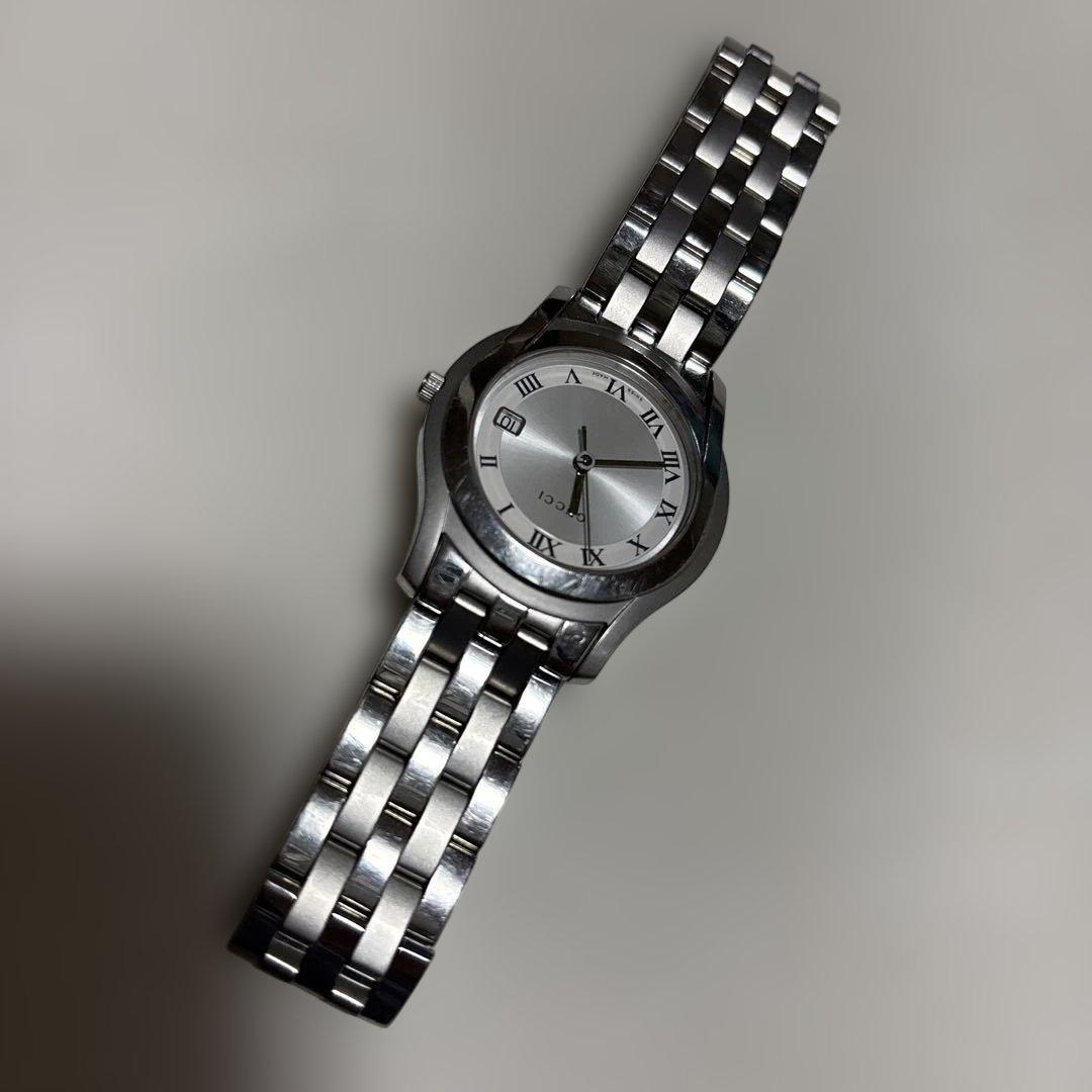 GUCCI 時計　シルバー