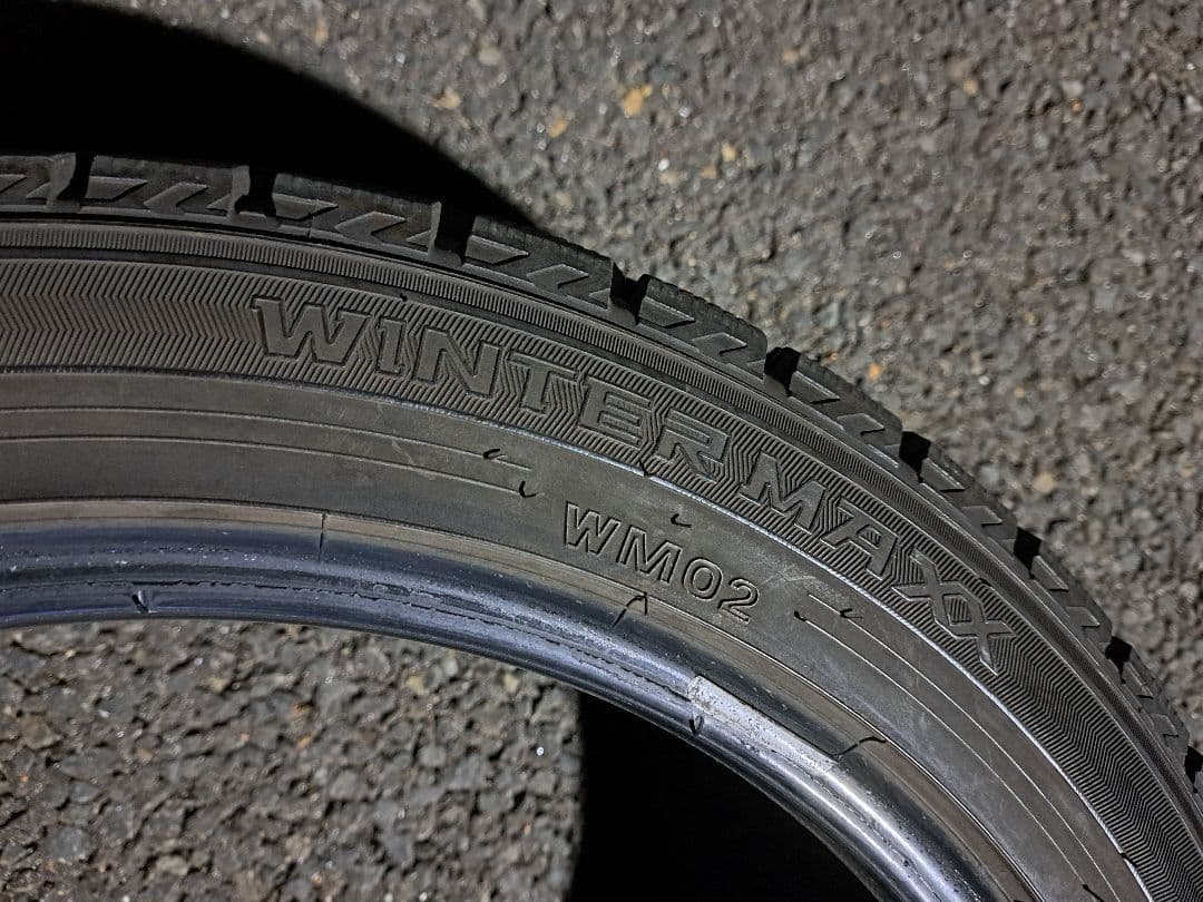 バリ山！215/45R17×4本！信頼のダンロップ！ゴム良好！安心！送料￥300