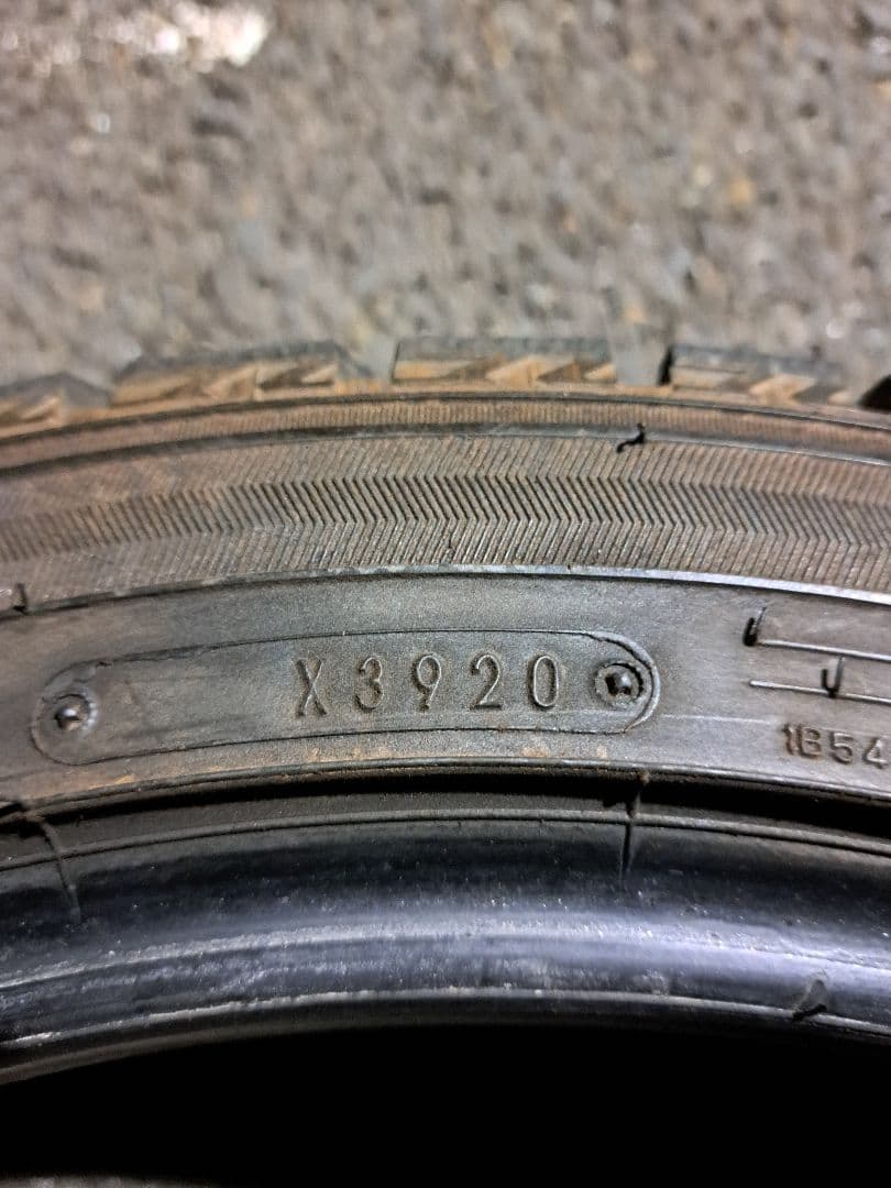 バリ山！215/45R17×4本！信頼のダンロップ！ゴム良好！安心！送料￥300