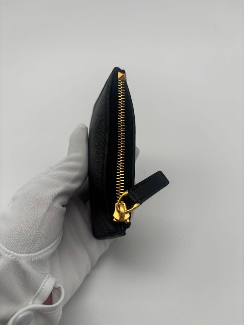 極美品✨箱付き　ヴァレンティノVALENTINO　ケース