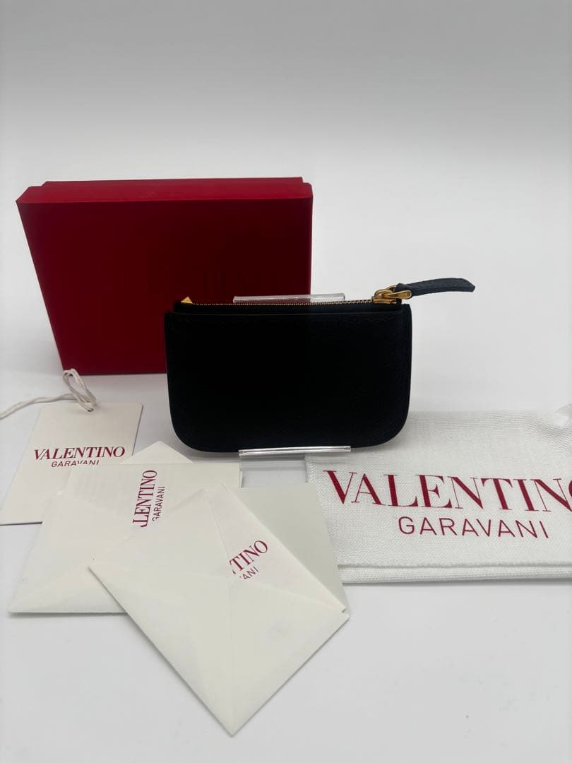 極美品✨箱付き　ヴァレンティノVALENTINO　ケース