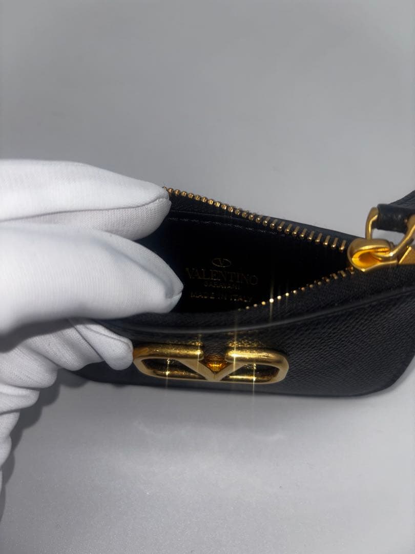 極美品✨箱付き　ヴァレンティノVALENTINO　ケース