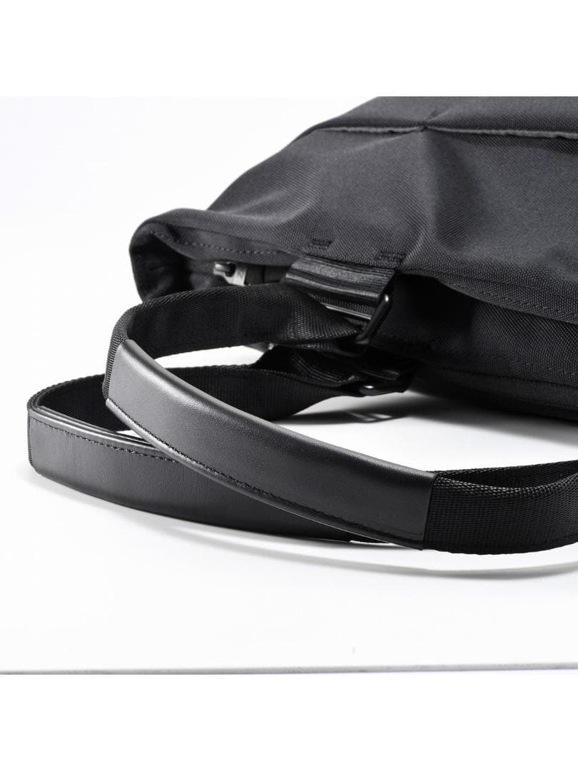 ZERO HALLIBURTON ZNCトートバッグ