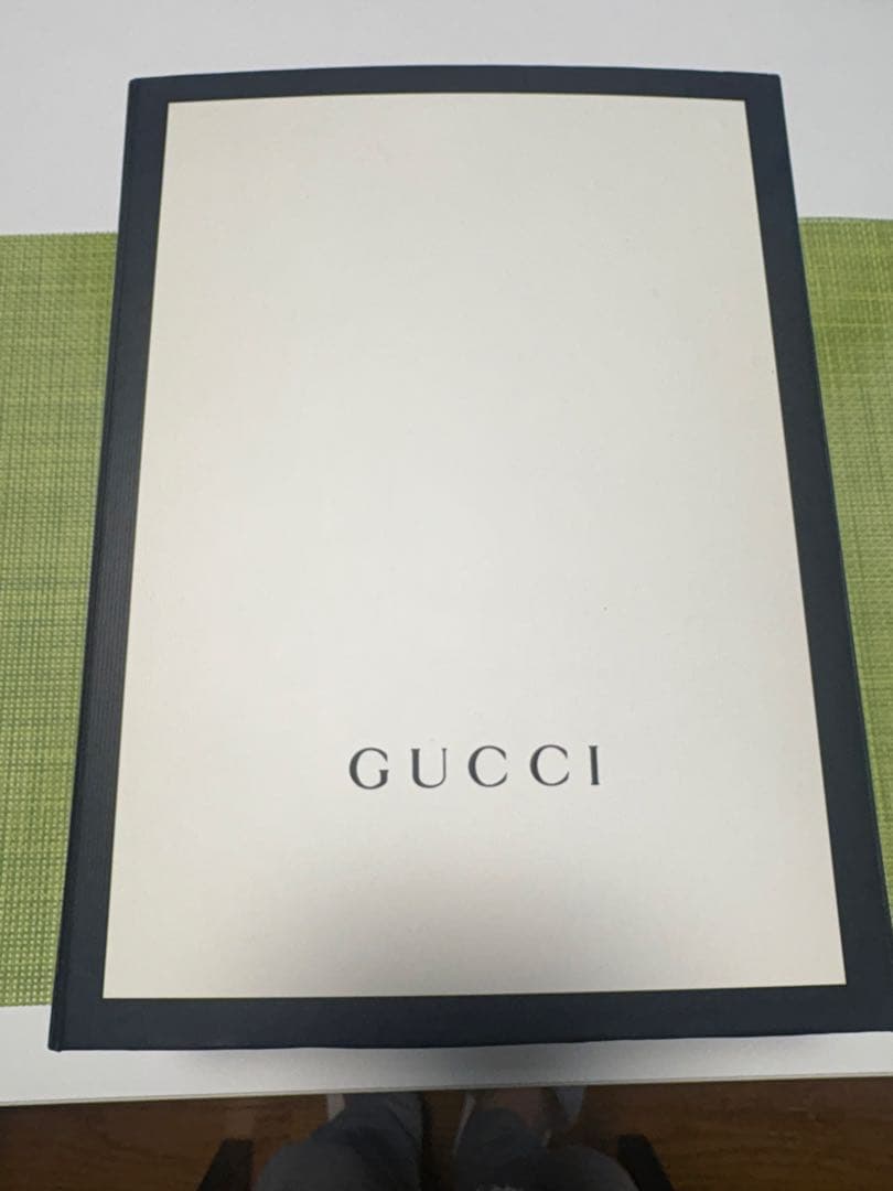 GUCCI グッチ　ボディバッグ　ポーチ　メンズ　ブラック レザー　箱付