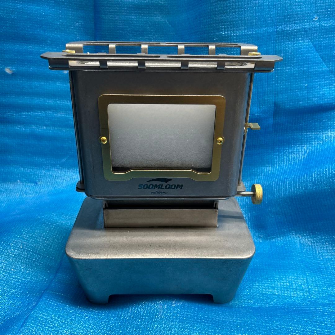 SOMLOOM スームルーム アイロンストーブ　シルバー　です。