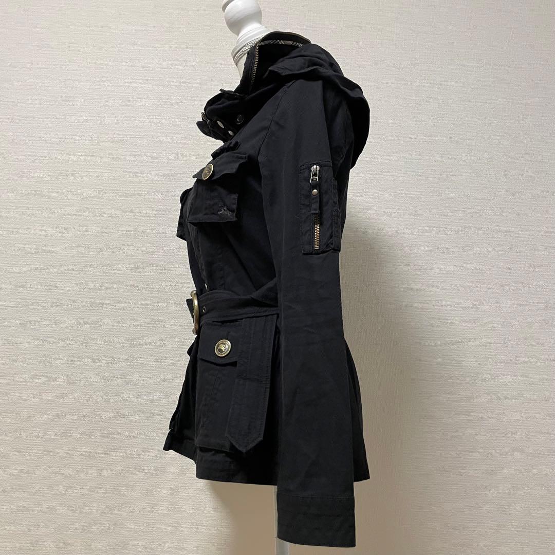 バーバリーブルーレーベル　ミリタリージャケット　黒　ベルト　ホースロゴ　チェック