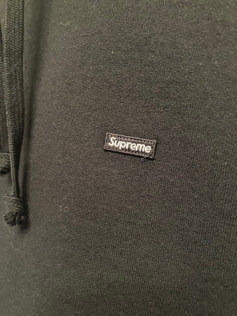 さっちょsupreme small box ロゴスウェット