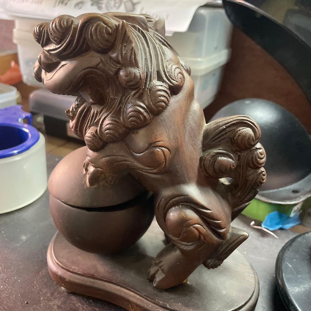 木製獅子　灰皿？
