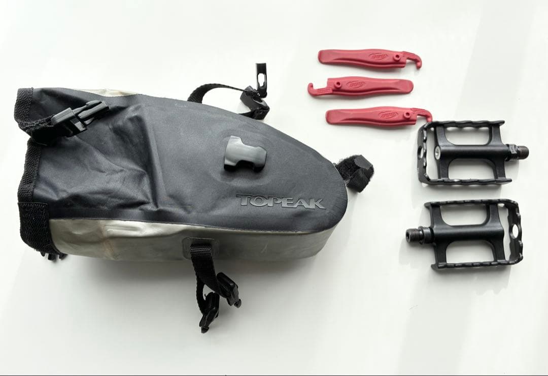 InterMax ロードバイク カーボンフレーム　黒/赤