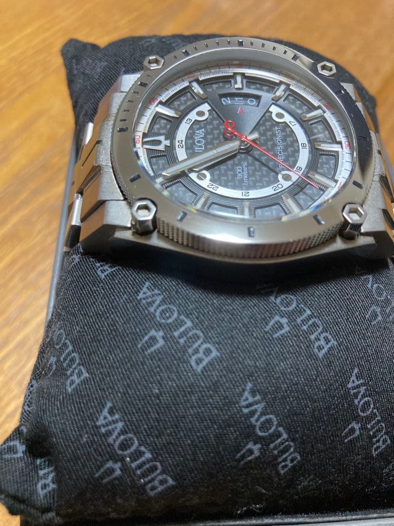 Bulova Precisionist ステンレススチール 時計