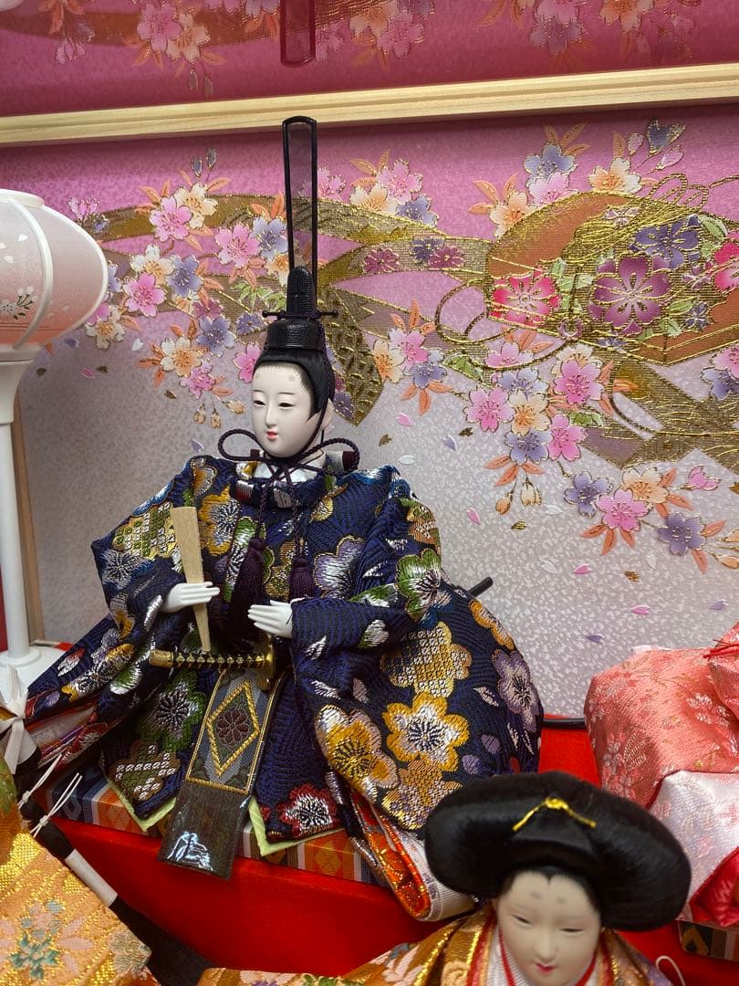 東京久月　雛人形五人飾りガラスケース檜造り・間口約５９×奥行約３４×高さ約４２㎝