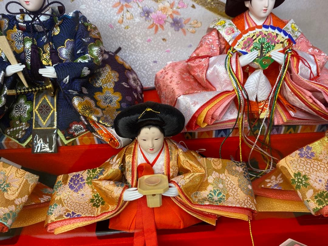 東京久月　雛人形五人飾りガラスケース檜造り・間口約５９×奥行約３４×高さ約４２㎝