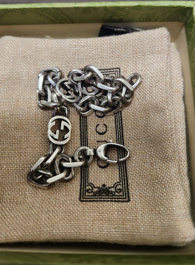 GUCCI　シルバーブレスレット