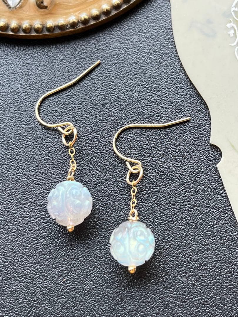 おともさん様✴︎ラブラドライトカービング＆ロードナイト＊ピアス