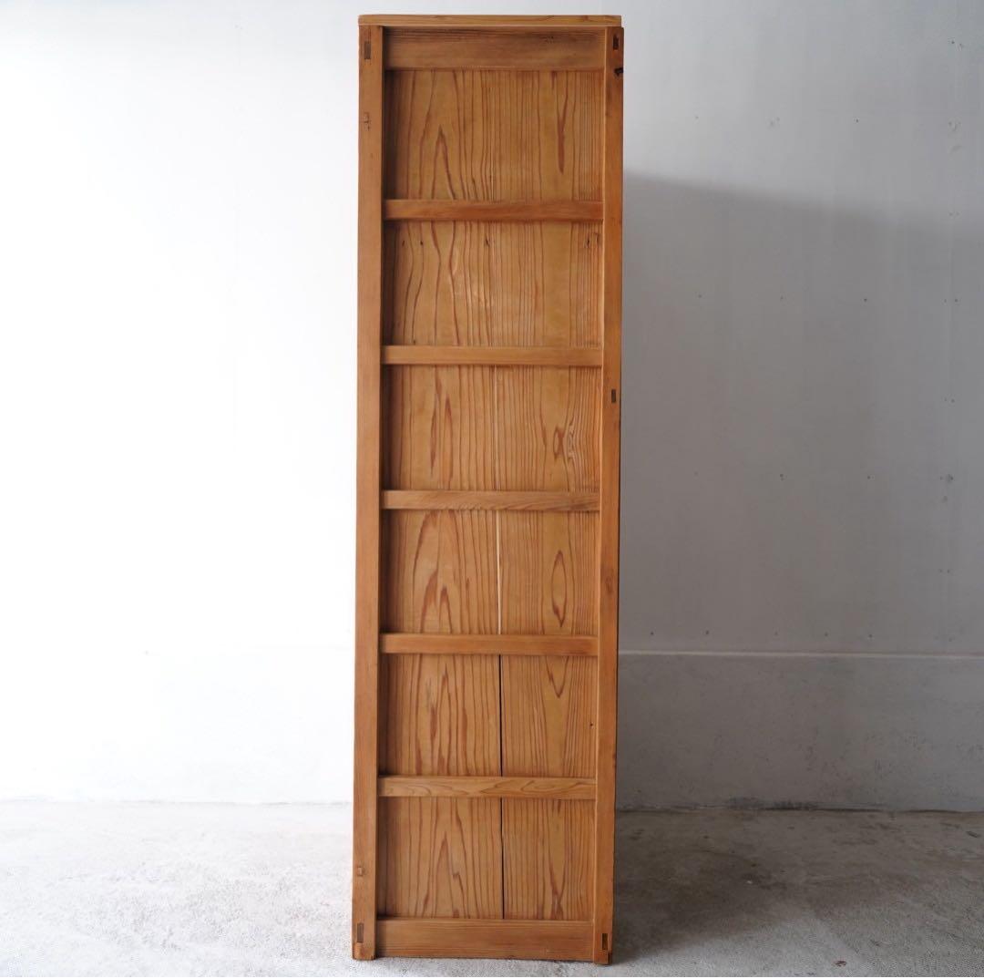 21杯の引き出し収納棚