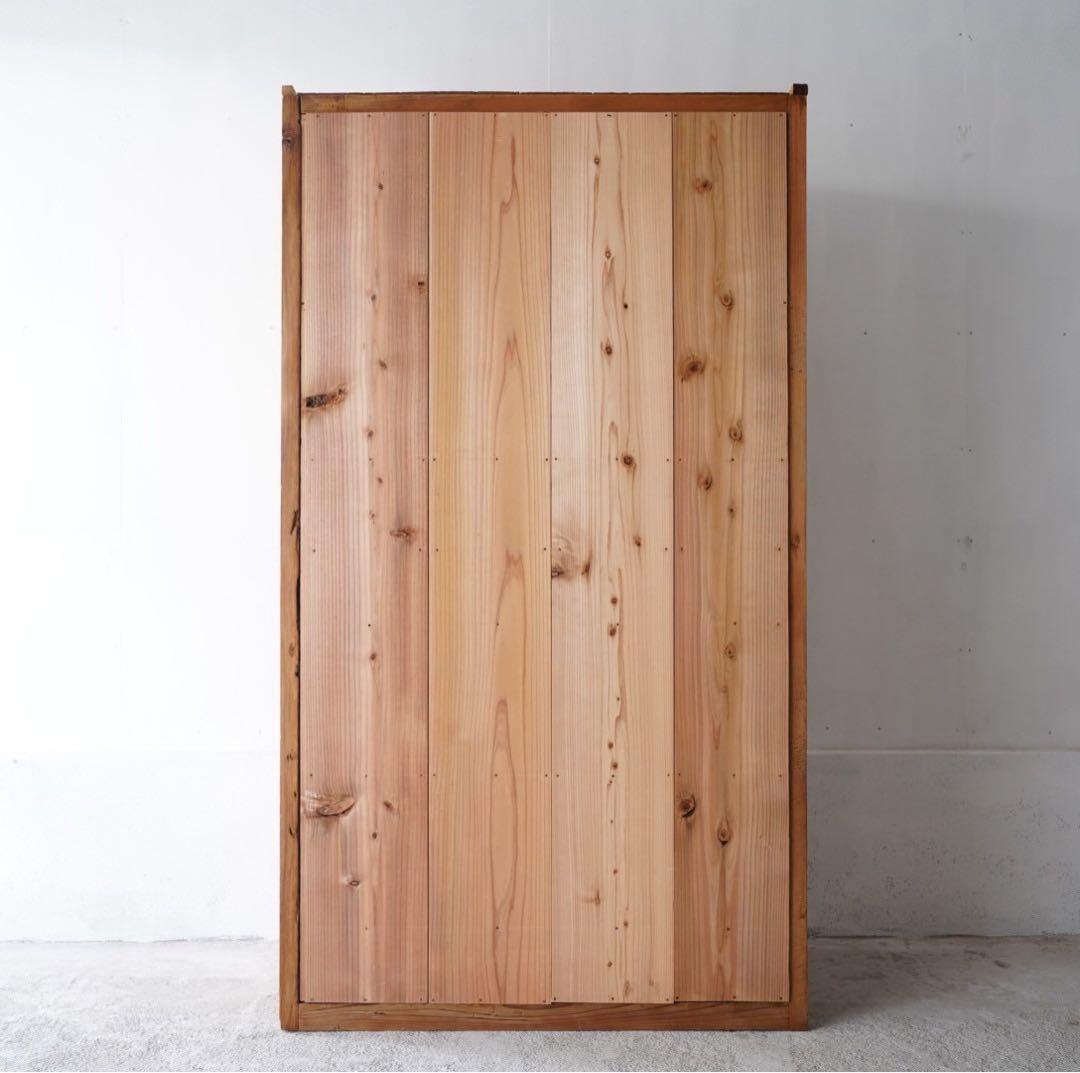 21杯の引き出し収納棚