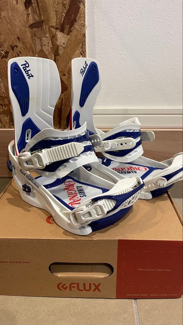 FLUX XF Pabst Blue Ribbon スノーボードビンディング