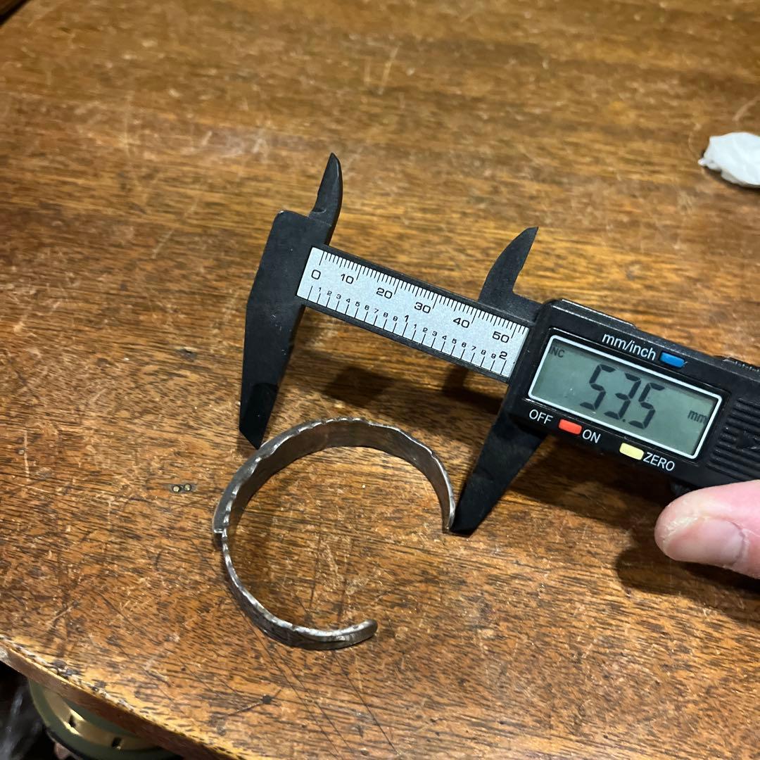 ヴィンテージスターリングシルバー　ズニ族 バングル