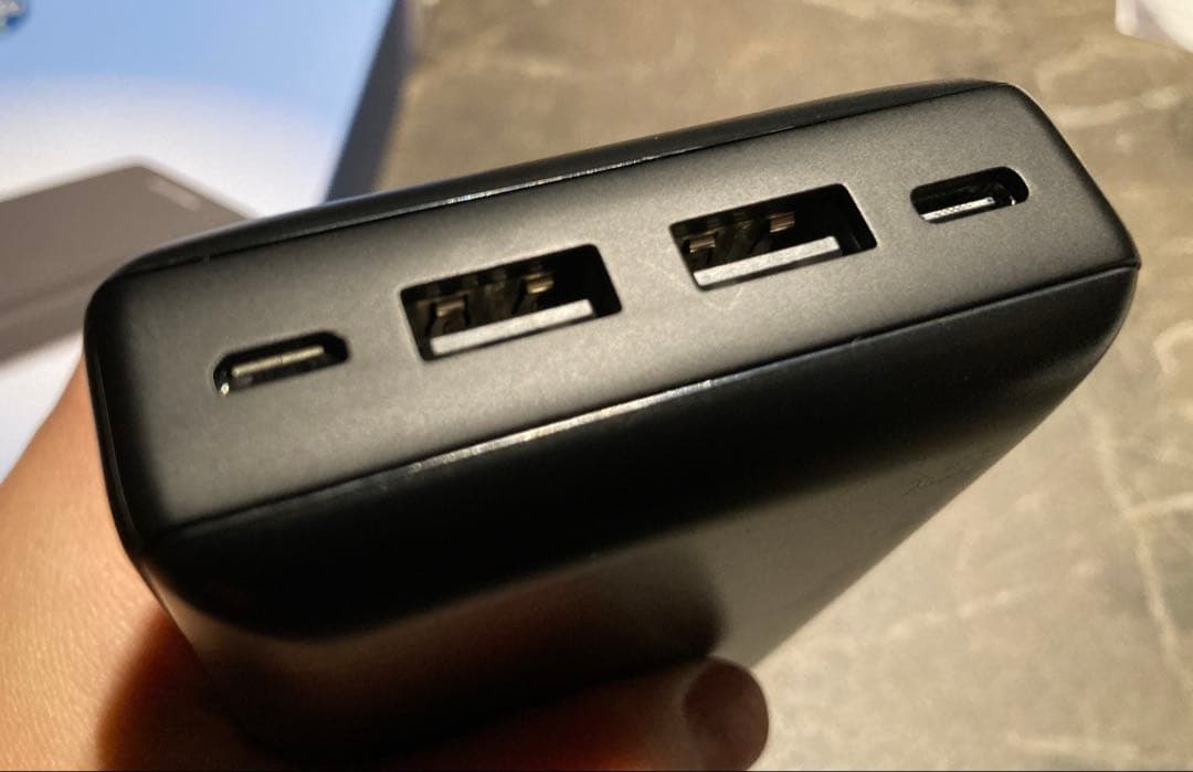 【もぐりん様】ファンシートとポータブル充電器2点