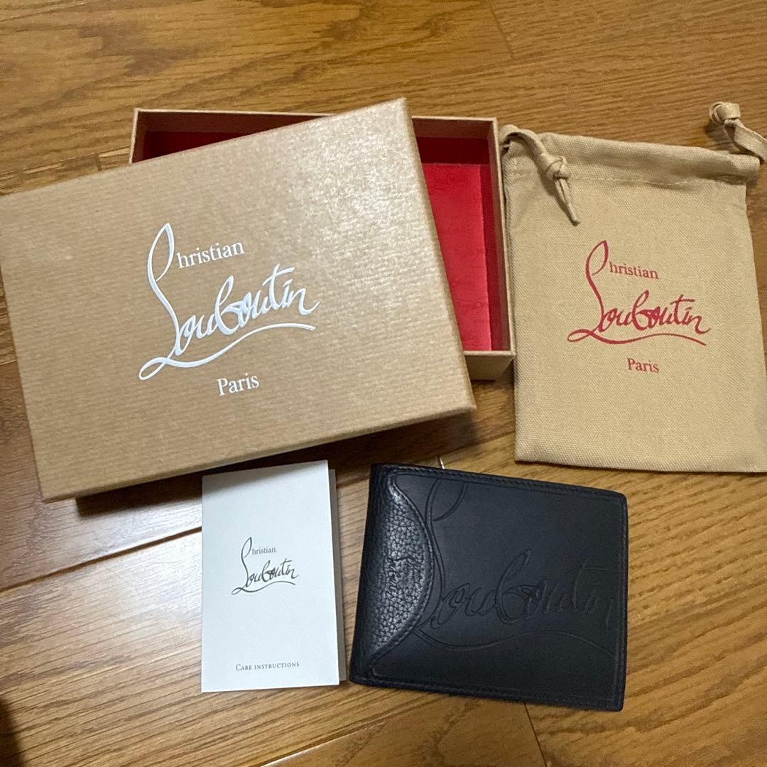 クリスチャンルブタン　二つ折り財布