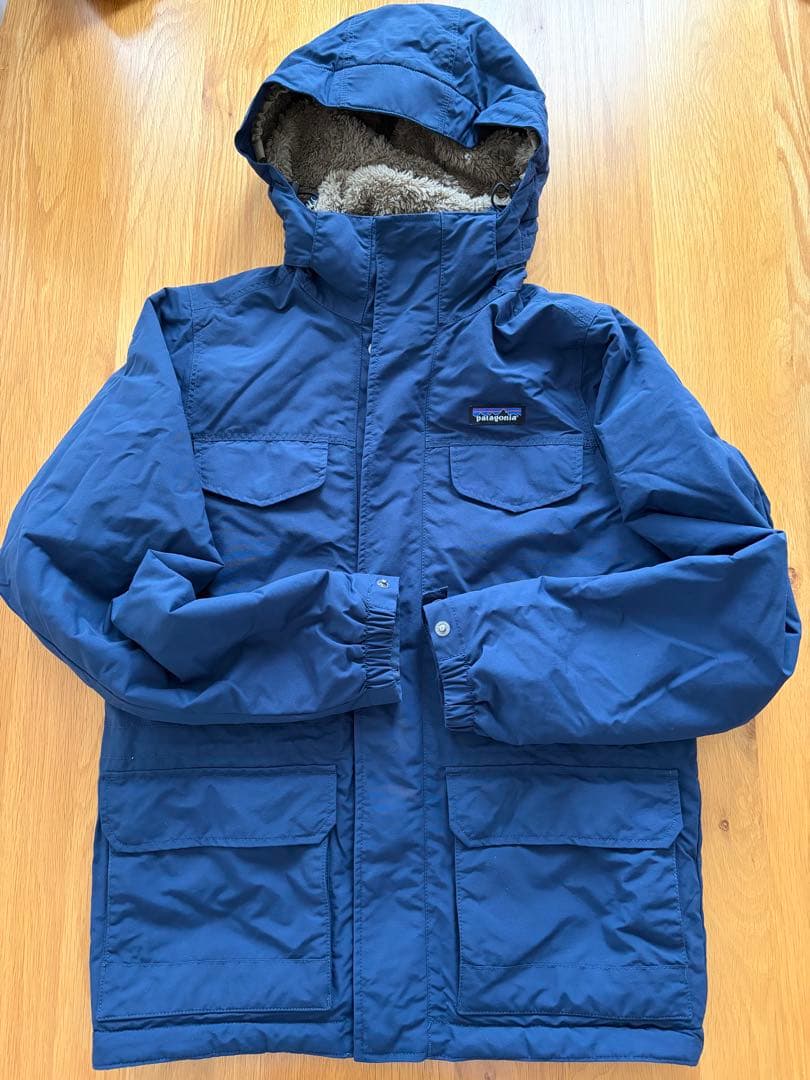 patagonia パタゴニア　イスマスパーカー