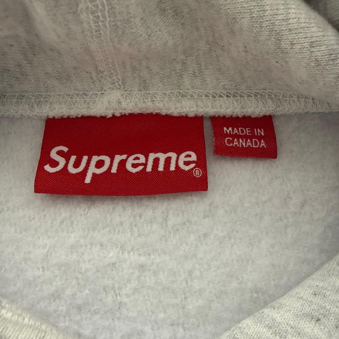 値下げ終了Supreme RaisedHandstyle