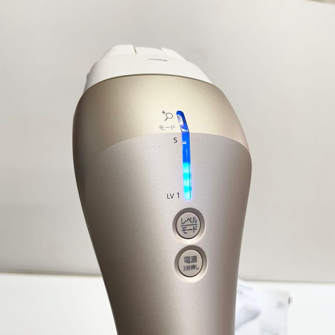 ○ Panasonic パナソニック　光美容器　ボディ　フェイス　光エステ