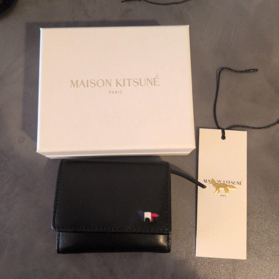 MAISON KITSUNÉ 三つ折り財布 ブラック