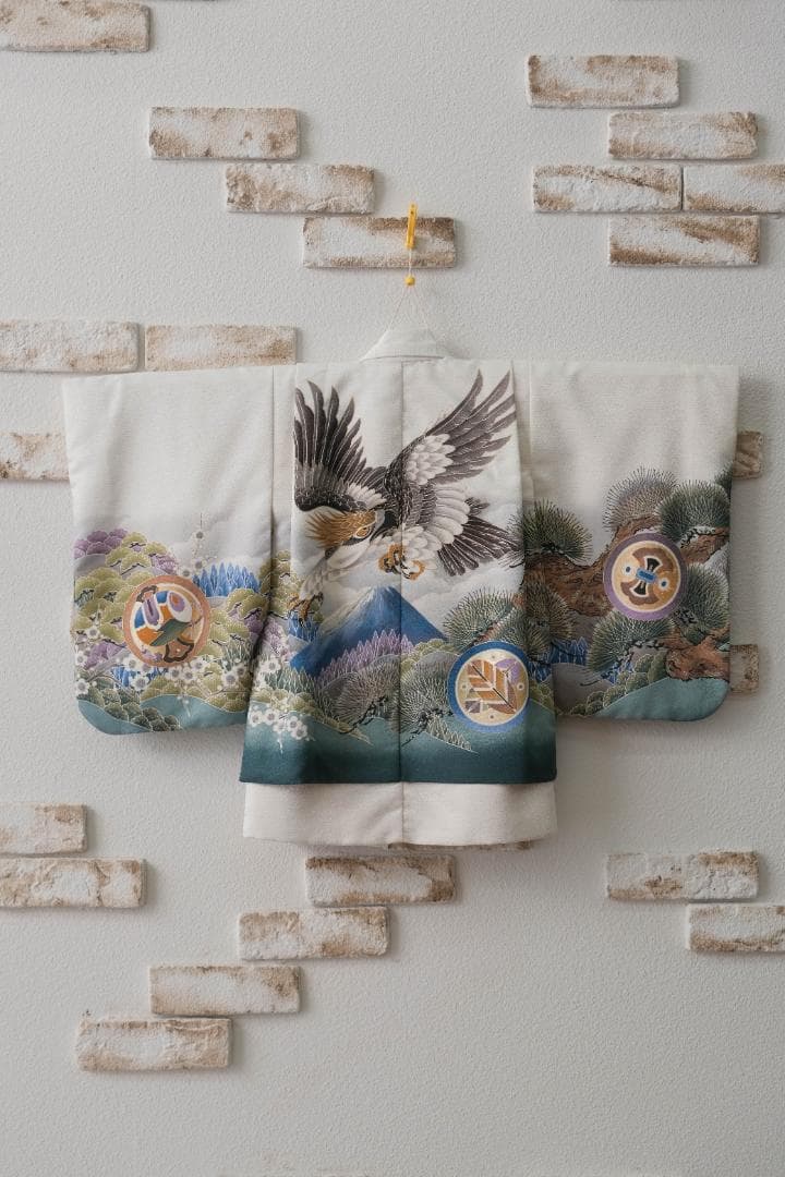 5歳男の子　七五三着物 山と松の模様