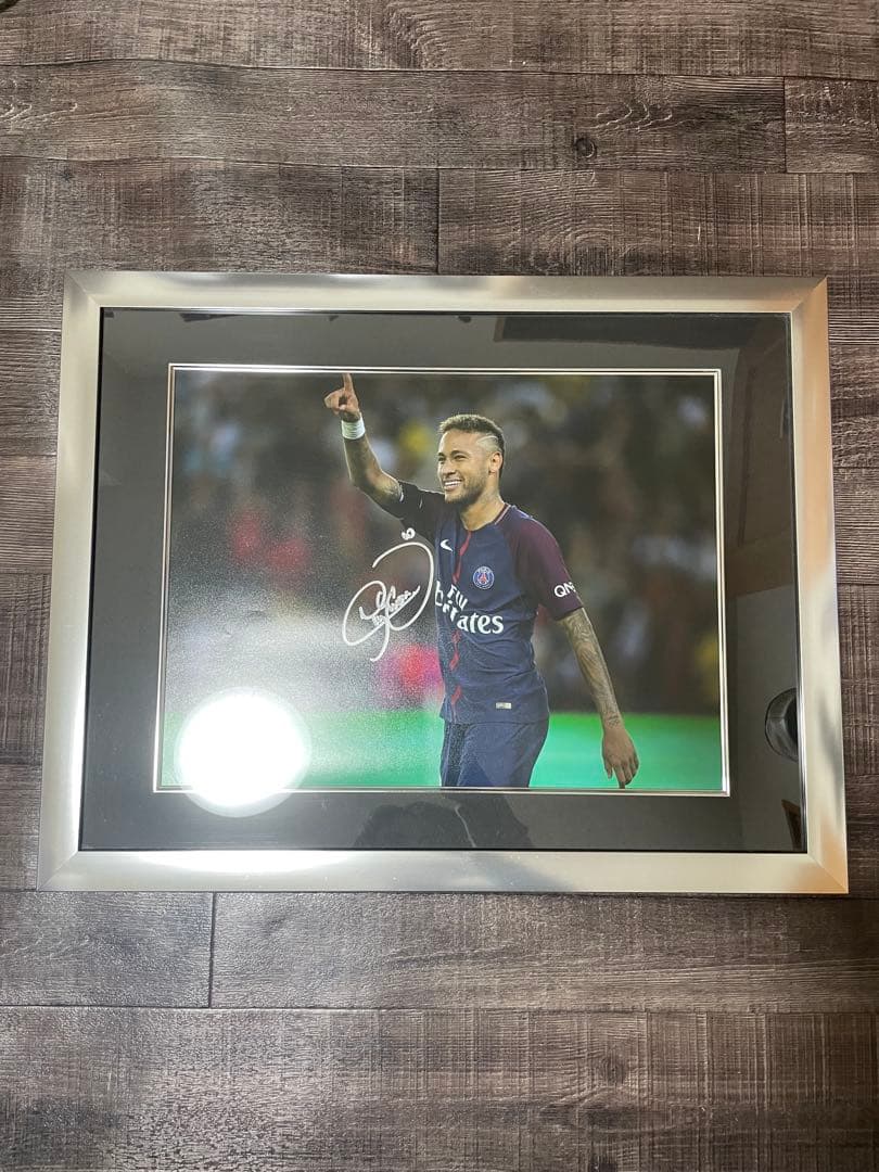 PSG ネイマール 直筆サイン入りフォトフレーム 証明書付き