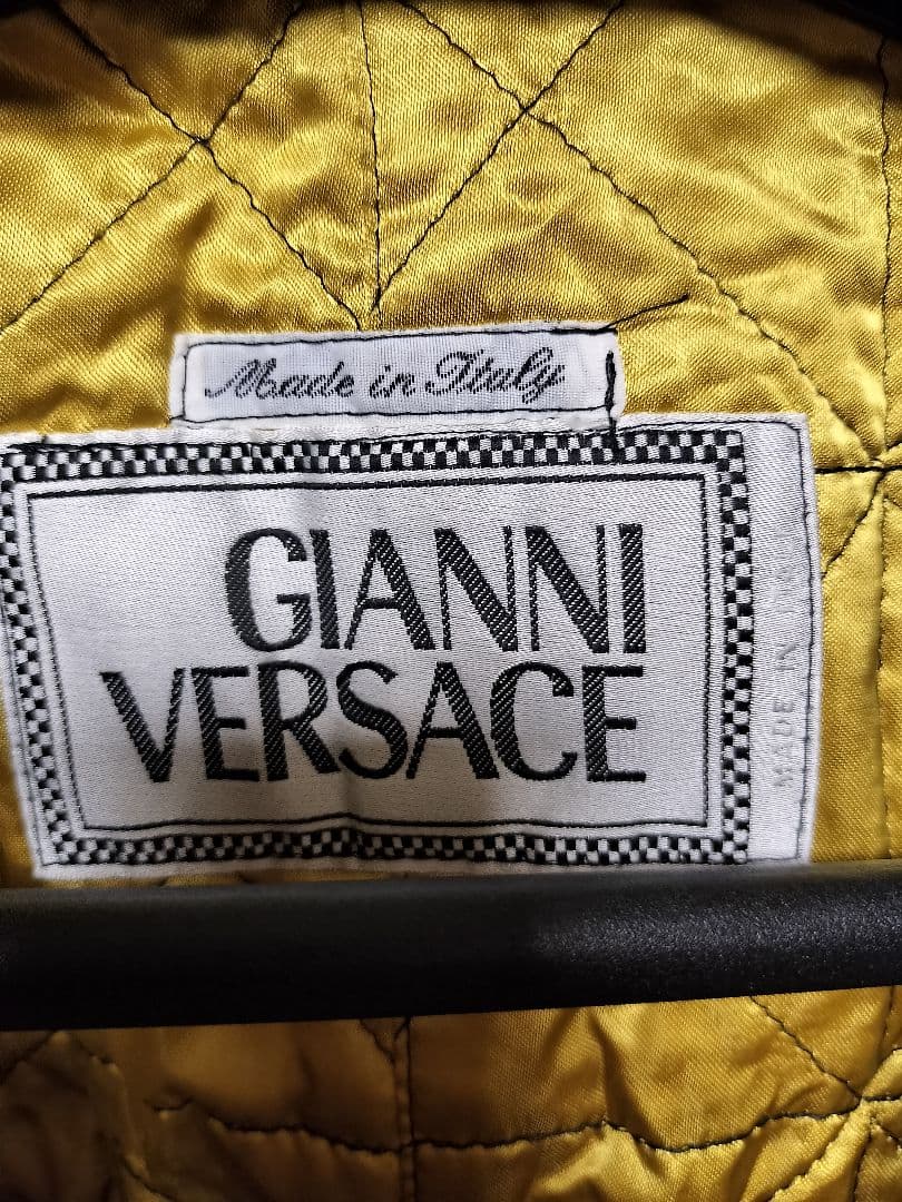 希少ヴィンテージGIANNI VERSACE ヴェルサーチフードコート
