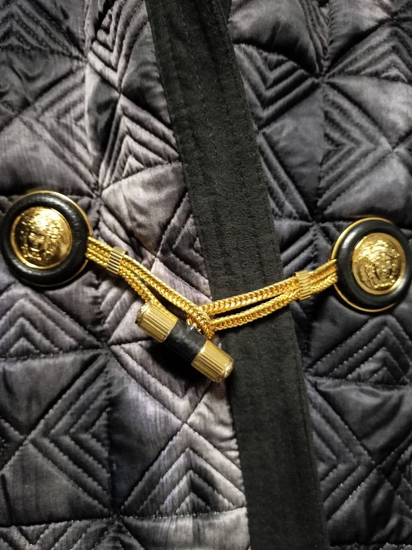 希少ヴィンテージGIANNI VERSACE ヴェルサーチフードコート