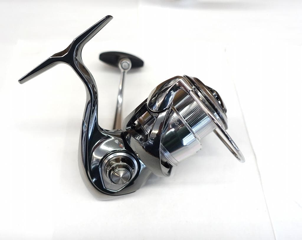 ダイワ 22 イグジスト PC LT2500-H　美品！